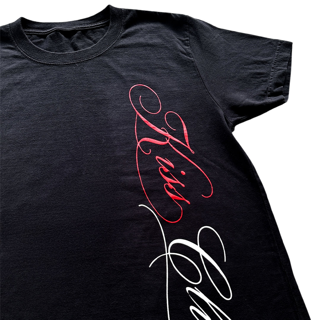 Black "Kiss Script" Tee