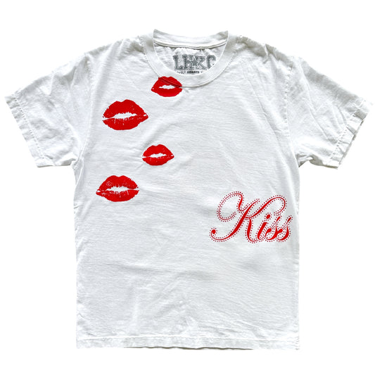 "Kisses" Tee