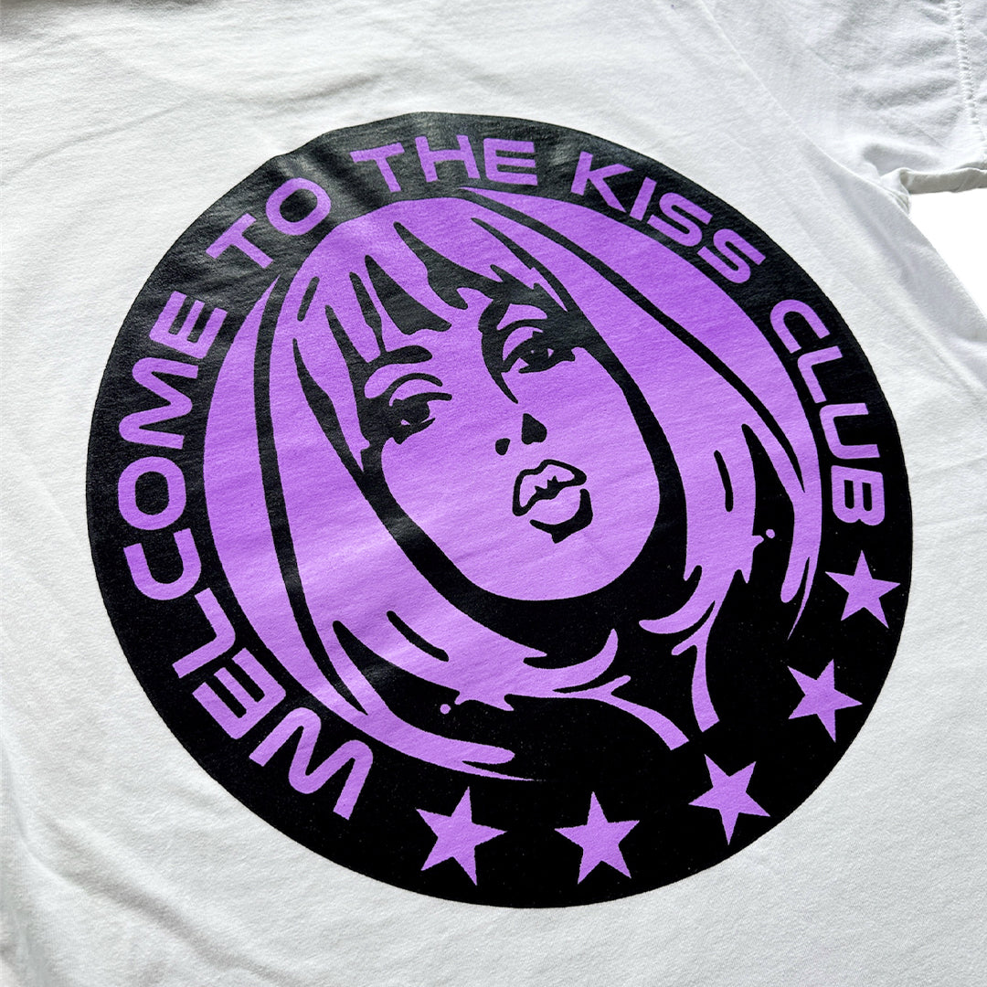 White "Kiss Badge" Gradient Tee