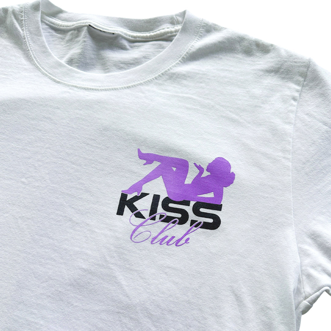 White "Kiss Badge" Gradient Tee